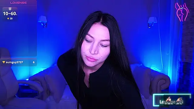 EliseVelour online show from 11-30-25, 01:59