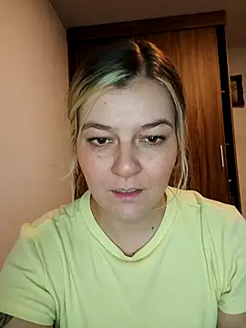 Snapshot of Fernandar2025 chatting on 10-03-25, 03:25 Fernandar2025 online show from 10-03-25, 03:25