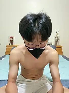 Snapshot of Allen20y chatting on 07-10-26, 03:36 Allen20y online show from 07-10-26, 03:36