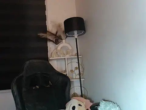 Asian gregor online show from 09-23-25, 06:33