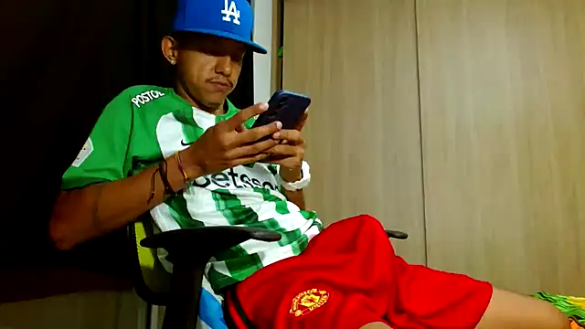 skinny23cm online show from 03-22-25, 10:06