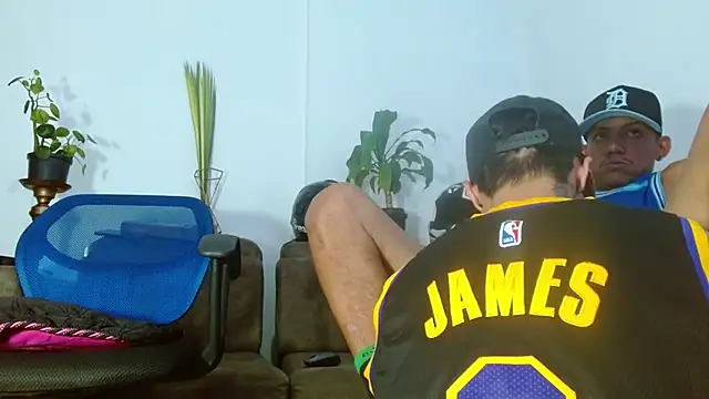 skinny23cm online show from 03-29-26, 04:29