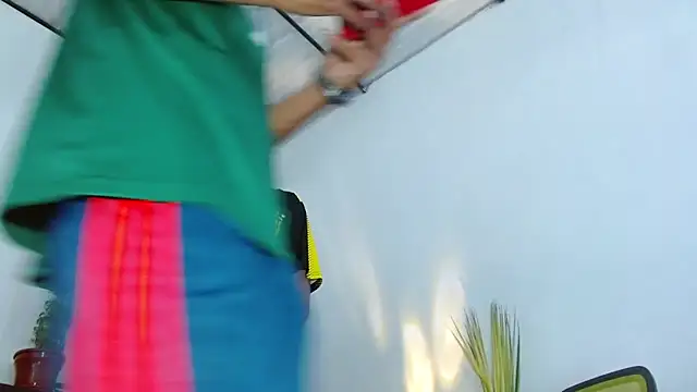 skinny23cm online show from 04-01-26, 07:00