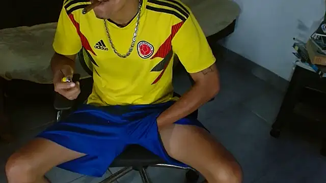 skinny23cm online show from 04-08-26, 04:29