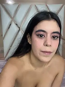 CoralineRusso1 online show from 10-23-25, 06:34