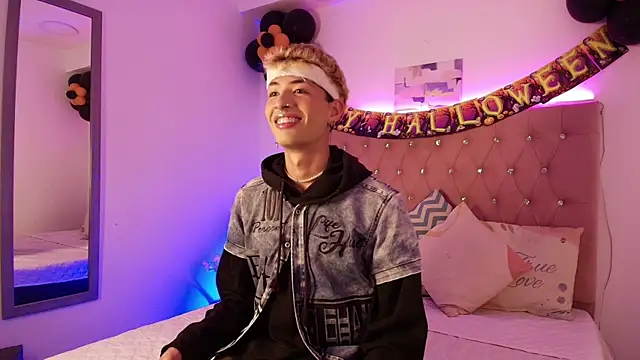 OzorioDany online show from 10-15-25, 03:39