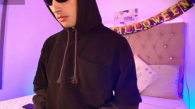 OzorioDany online show from 10-21-25, 03:29