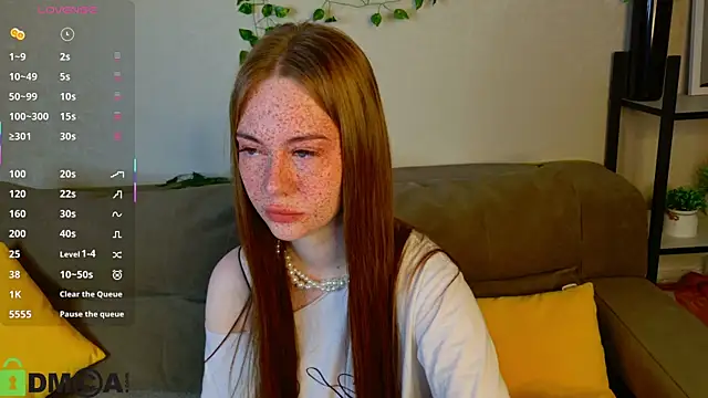 Roxy Sunnny online show from 11-04-25, 09:19