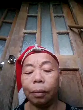 Snapshot of VangLe73 chatting on 09-14-25, 11:20 VangLe73 online show from 09-14-25, 11:20