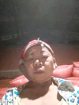 Snapshot of VangLe73 chatting on 09-16-25, 11:17 VangLe73 online show from 09-16-25, 11:17