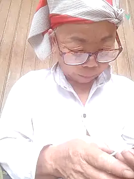 Snapshot of VangLe73 chatting on 11-07-25, 07:41 VangLe73 online show from 11-07-25, 07:41