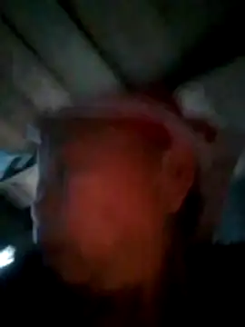 Snapshot of VangLe73 chatting on 11-14-25, 11:35 VangLe73 online show from 11-14-25, 11:35