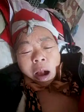 Snapshot of VangLe73 chatting on 11-22-25, 07:46 VangLe73 online show from 11-22-25, 07:46