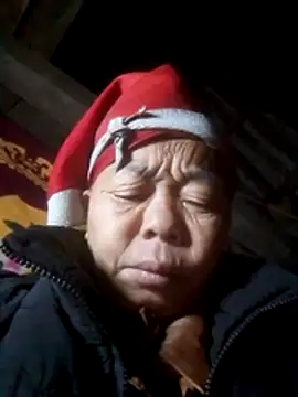 Snapshot of VangLe73 chatting on 11-30-25, 09:41 VangLe73 online show from 11-30-25, 09:41