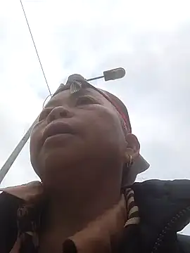 Snapshot of VangLe73 chatting on 01-11-26, 08:08 VangLe73 online show from 01-11-26, 08:08