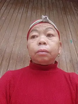 Snapshot of VangLe73 chatting on 02-18-26, 12:28 VangLe73 online show from 02-18-26, 12:28