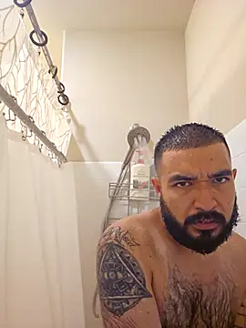 Snapshot of Lb228w chatting on 09-13-25, 05:24 Lb228w online show from 09-13-25, 05:24