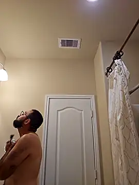 Snapshot of Lb228w chatting on 10-15-25, 12:00 Lb228w online show from 10-15-25, 12:00