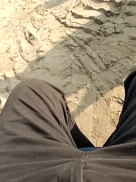 hard boy9455 online show from 12-01-25, 04:06