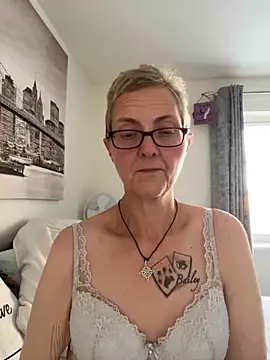 Curvy-Jinx online show from 11-02-25, 03:47