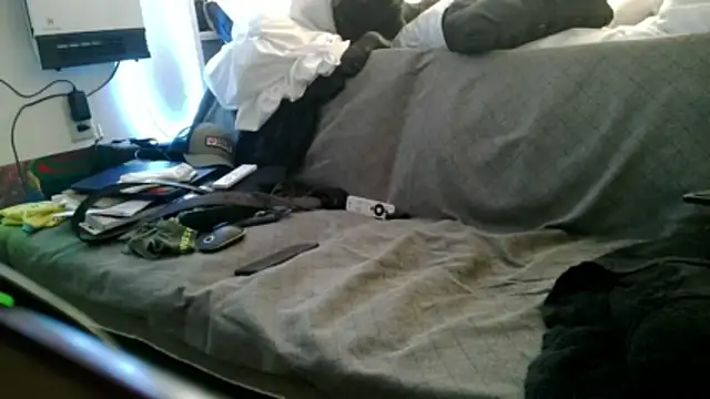 Luv2SuckBWC92 online show from 12-03-25, 04:38