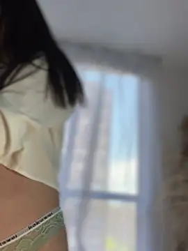 Snapshot of Sofi_Leal chatting on 11-08-25, 11:54 Sofi Leal online show from 11-08-25, 11:54