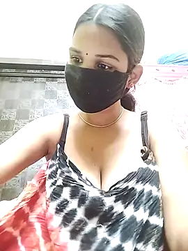 Snapshot of Devi-with-Ram chatting on 02-07-26, 07:45 Devi-with-Ram online show from 02-07-26, 07:45