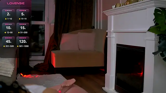 Snapshot of EmaHallee chatting on 12-05-25, 04:32 EmaHallee online show from 12-05-25, 04:32