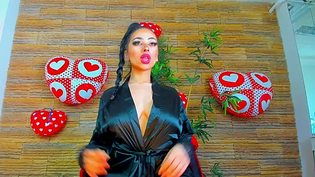 Cupcake Izzy online show from 02-12-26, 05:46