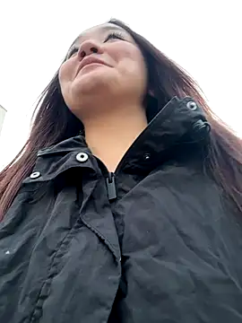 Snapshot of KissMeEva chatting on 09-20-25, 02:18 KissMeEva online show from 09-20-25, 02:18