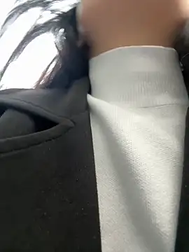 Snapshot of KissMeEva chatting on 10-12-25, 12:15 KissMeEva online show from 10-12-25, 12:15