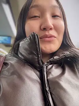 Snapshot of KissMeEva chatting on 10-25-25, 09:39 KissMeEva online show from 10-25-25, 09:39