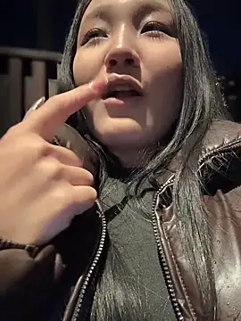 Snapshot of KissMeEva chatting on 10-29-25, 02:52 KissMeEva online show from 10-29-25, 02:52