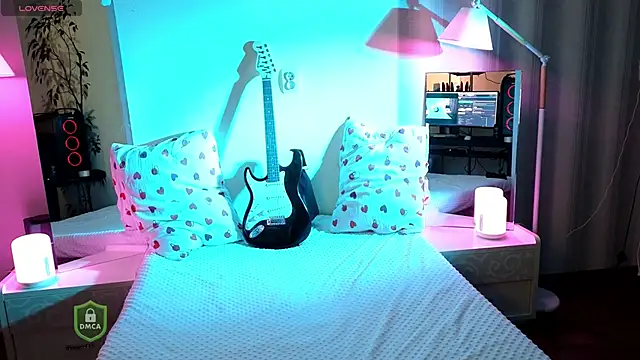 Snapshot of space_danger chatting on 10-26-25, 02:56 space danger online show from 10-26-25, 02:56