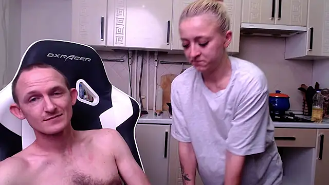 Snapshot of space_danger chatting on 10-29-25, 12:46 space danger online show from 10-29-25, 12:46