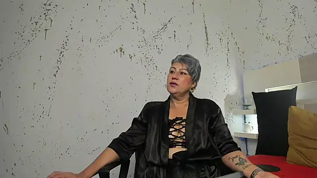 Snapshot of JaddeWalker chatting on 10-05-25, 11:30 JaddeWalker online show from 10-05-25, 11:30