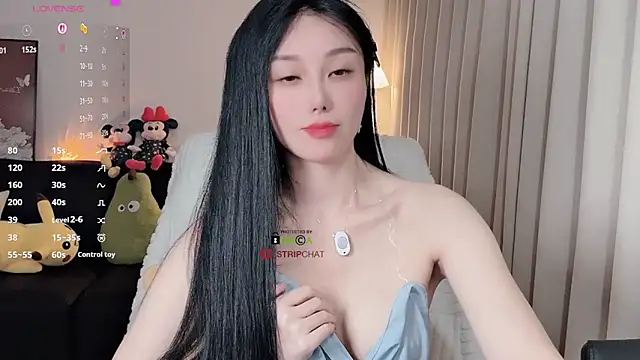 Snapshot of Xiatian520_ chatting on 02-02-26, 07:23 Xiatian520 online show from 02-02-26, 07:23