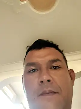 Snapshot of ZChacon123 chatting on 11-04-25, 12:04 ZChacon123 online show from 11-04-25, 12:04