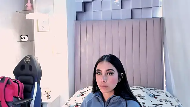 CandySays online show from 10-12-25, 12:15