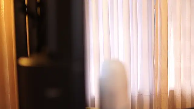 Ariaa Isabell online show from 10-20-25, 06:08