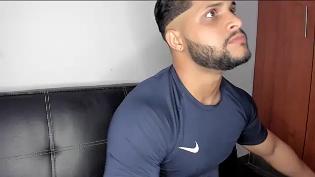 Snapshot of Pier_Simons chatting on 01-07-26, 06:38 Pier Simons online show from 01-07-26, 06:38