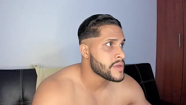 Snapshot of Pier_Simons chatting on 01-16-26, 06:39 Pier Simons online show from 01-16-26, 06:39