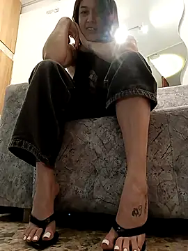 Snapshot of Ammberly__Adam23 chatting on 10-13-25, 05:24 Ammberly Adam23 online show from 10-13-25, 05:24