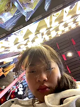 Snapshot of Phayphay77 chatting on 09-11-25, 01:49 Phayphay77 online show from 09-11-25, 01:49