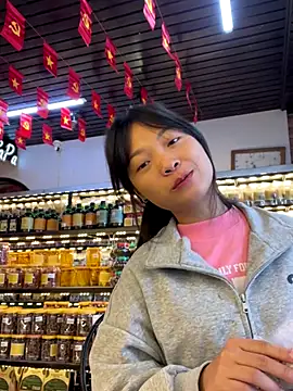 Snapshot of Phayphay77 chatting on 09-18-25, 12:34 Phayphay77 online show from 09-18-25, 12:34