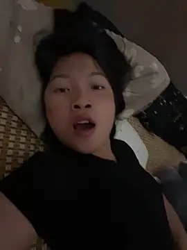 Snapshot of Phayphay77 chatting on 09-27-25, 02:33 Phayphay77 online show from 09-27-25, 02:33