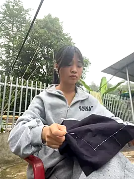 Snapshot of Phayphay77 chatting on 10-24-25, 03:36 Phayphay77 online show from 10-24-25, 03:36