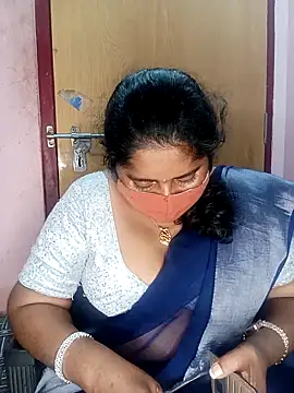 Jessi 25 online show from 11-23-25, 05:46