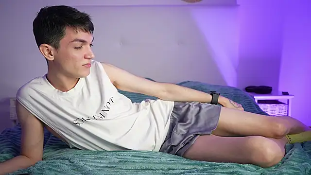 Snapshot of MattyandAiden chatting on 02-05-26, 06:34 MattyandAiden online show from 02-05-26, 06:34