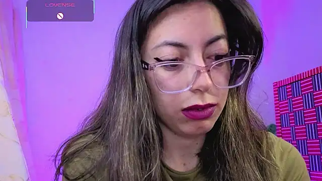 Snapshot of Miranda_sexlove_ chatting on 01-12-26, 06:07 Miranda sexlove online show from 01-12-26, 06:07